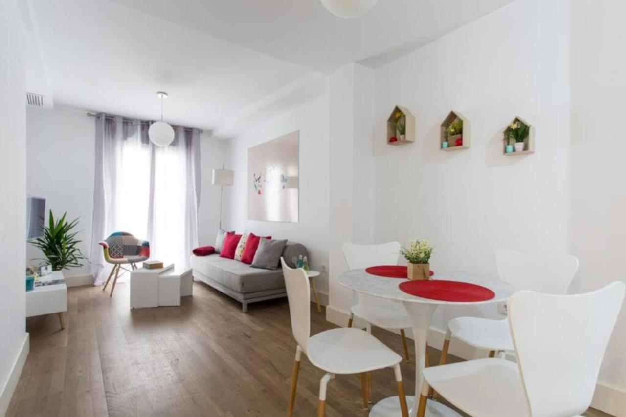 Pop Art, Un Aroma A San Julian En Enladrillada Appartement Sevilla Buitenkant foto